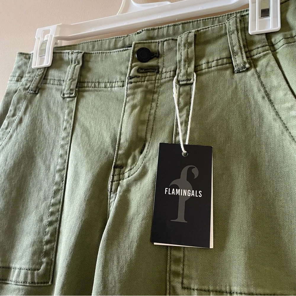 NWT Flamingals Green Wide Leg Pants Size S - Picture 2 of 5